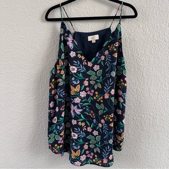 LOFT Tops - LOFT Navy Floral V-Neck Cami Tank Top Size L